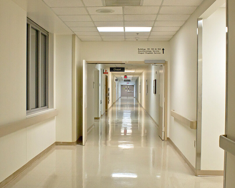 9. LED stropna luč v bolnišnici